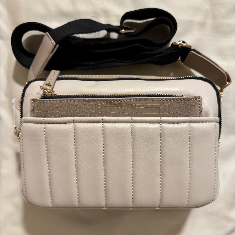 NWT Super Soft Elegant Cream Crossbody Camera Bag with Removable Pouch